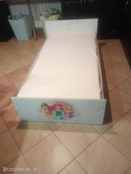 Sprzedam łóżko dla dziewczynki