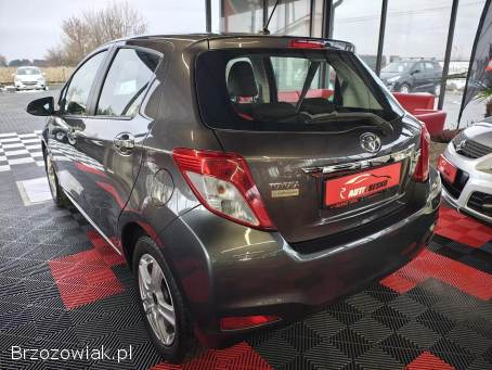 Toyota Yaris 1.  3Benzyna!   2012