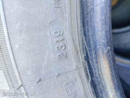 Opony zimowe 225/70 R15 C wzmacniane