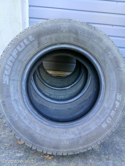 Opony zimowe 225/70 R15 C wzmacniane
