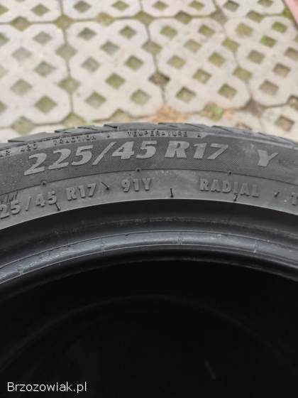 Opony 225/45/17