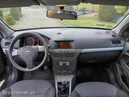 Opel Astra H 2004