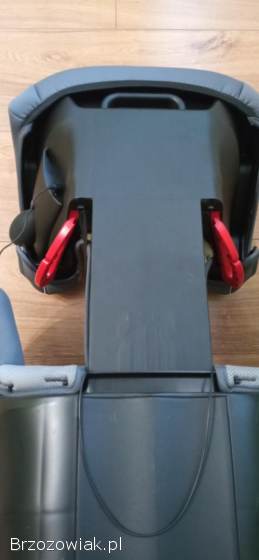 Fotelik samochodowy niemieckiej firmy RECARO Monza Nova 2