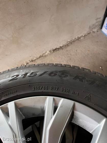 Komplet kół zimowych – felgi aluminiowe + opony Pirelli Scorpion Winter