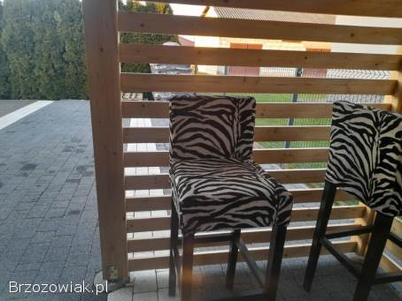 Sprzedam 2 krzesła hoker stan bdb