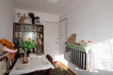 BIURO KROŚNIEŃSKIE NIERUCHOMOŚCI POLECA