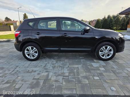 Nissan Qashqai 2.  0 140 KM 2012