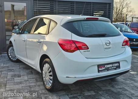 Opel Astra 1.  4 Lift 2012