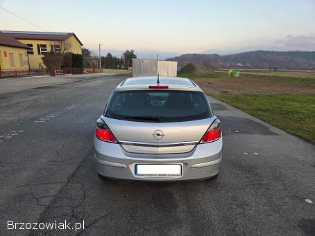 Opel Astra LIFT 2009