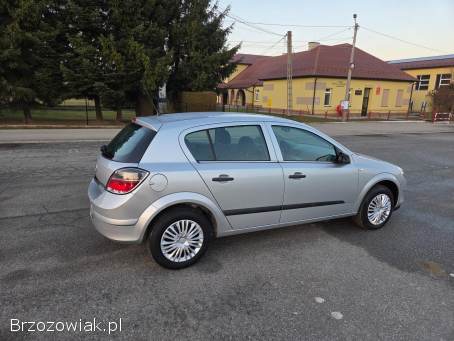 Opel Astra LIFT 2009