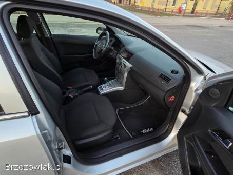 Opel Astra LIFT 2009