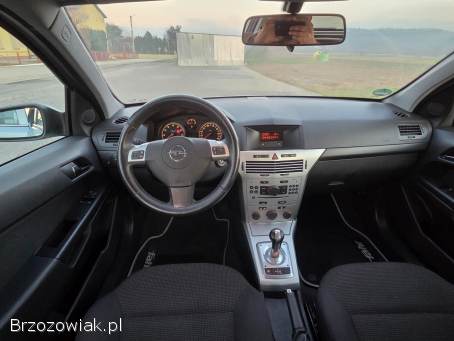 Opel Astra LIFT 2009