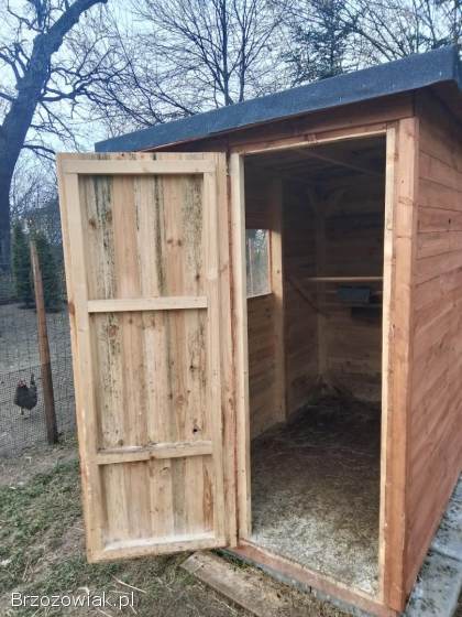 Kurnik dla kur domem