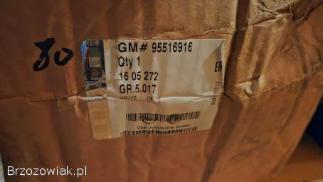 Zestaw Tarcze i klocki hamulcowe Astra J Zafira C OPEL OE 95516916