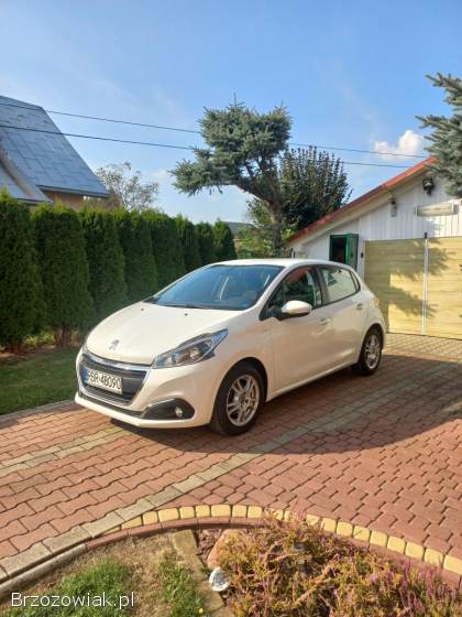 Peugeot 208 2016