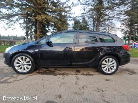 Opel Astra Opel Astra J 2011