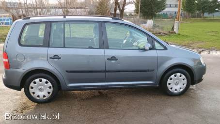 Volkswagen Touran 1.  6 MPI Zadbany 2003