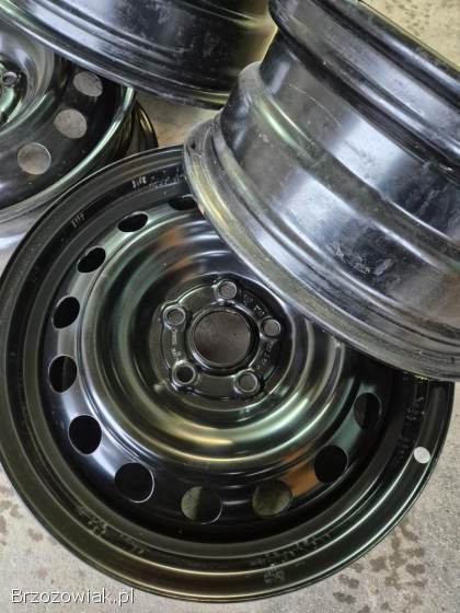 Oryginalne felgi TOYOTA YARIS + kołpaki + nakrętki 15” 6J 5x100