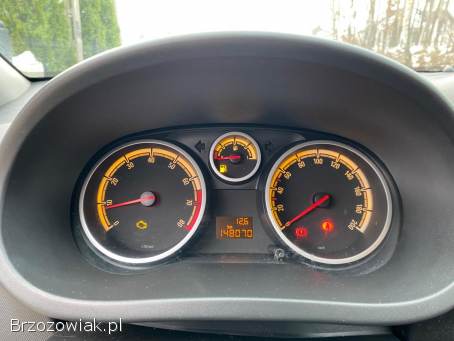 Opel Corsa 1,  4 benzyna 100K 2011