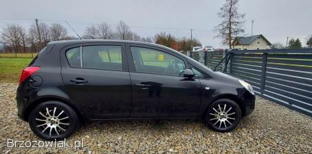 Opel Corsa 1.  2 Benzyna 86KM 2013