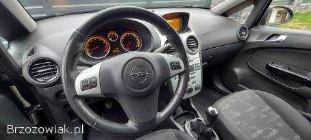 Opel Corsa 1.  2 Benzyna 86KM 2013