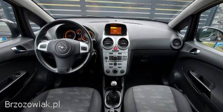 Opel Corsa 1.  2 Benzyna 86KM 2013