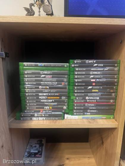 Xbox One 500GB + 2pady+ zasilacz + 20 gier