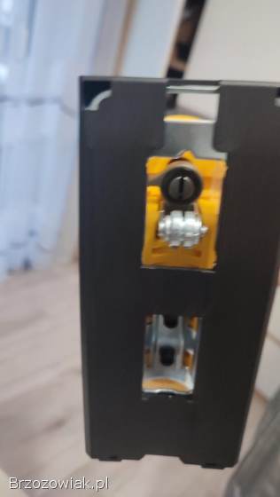 Wielofunkcyjna,  regulowana wyrzynarka akumulatorowa Dewalt 20V,  bezszczotkowa,