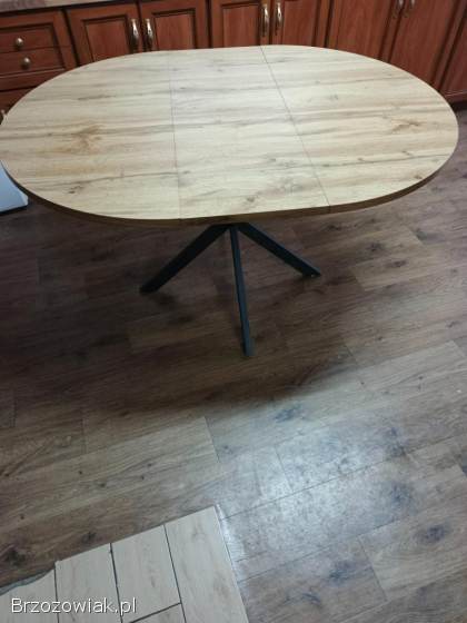 Stół rozkładany plus krzesła