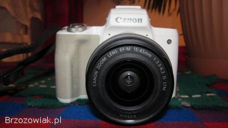Aparat fotograficzny Canon M50 Mark II.