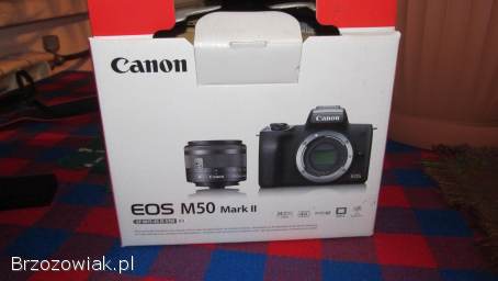 Aparat fotograficzny Canon M50 Mark II.