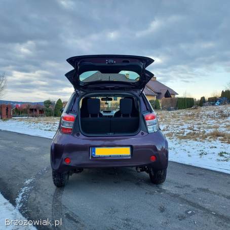 Toyota iQ 87tyś km/Klima/2 2011