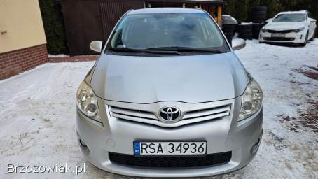 Toyota Auris 2.  0D4D 126KM 2011