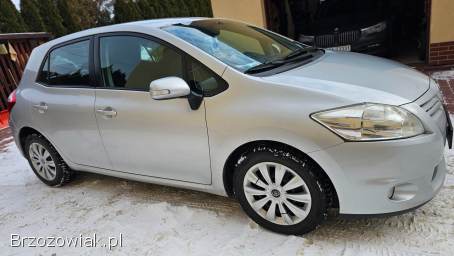 Toyota Auris 2.  0D4D 126KM 2011