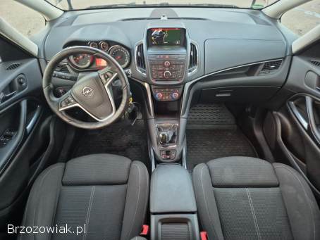 Opel Zafira 2016