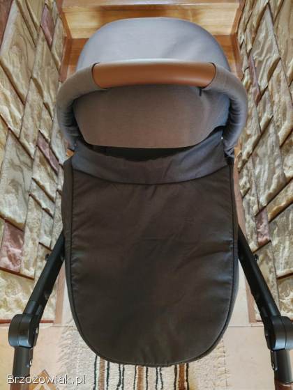 Wózek niemowlęcy z fotelikiem