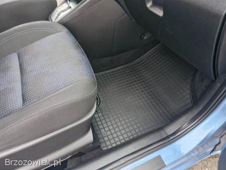 Hyundai ix20 1.  6 benz automat 2011