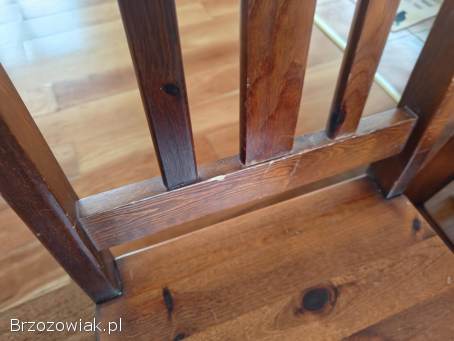 Stół z krzesłami