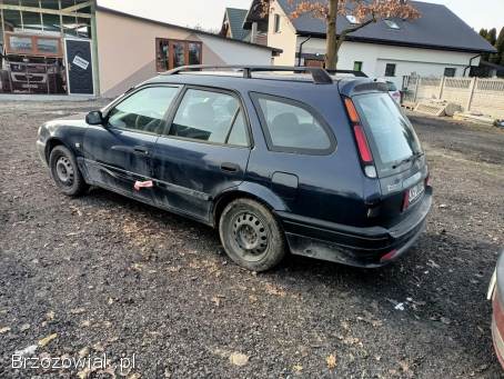 Toyota Corolla 1.  4 b+g 01r 2001