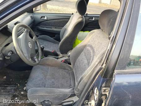 Toyota Corolla 1.  4 b+g 01r 2001