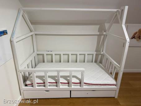 Łóżko domek 160x80cm z szufladami z materacem