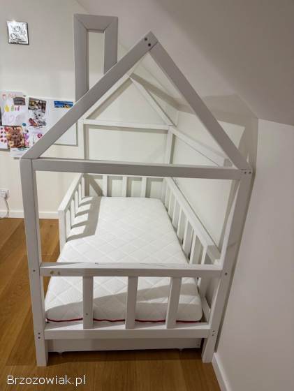 Łóżko domek 160x80cm z szufladami z materacem