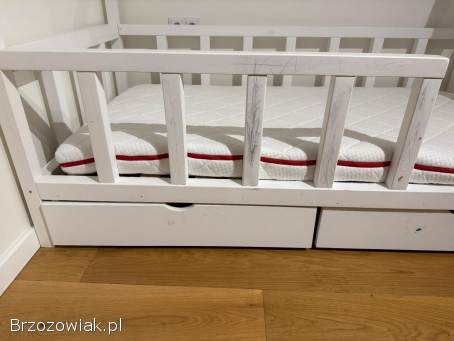 Łóżko domek 160x80cm z szufladami z materacem
