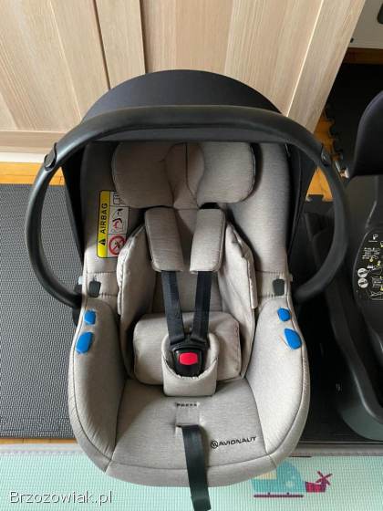 Fotelik z baza Avionaut Pixel Stan BDB