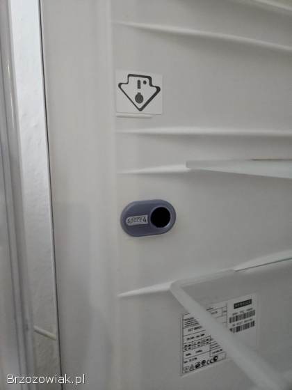 Biała lodówka-zamrażarka Whirlpool ARC5520