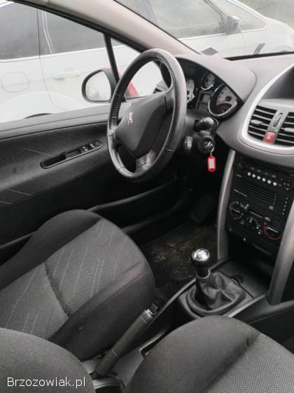 Peugeot 207 Sedan 2006