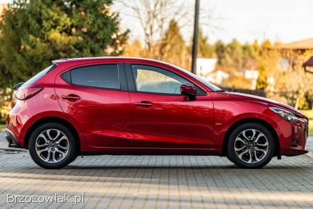 Mazda 2 2015