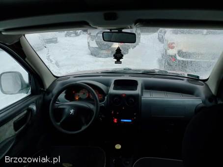Peugeot Partner 2.  0HDI 90km 05r 2005