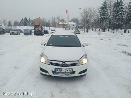 Opel Astra 2010