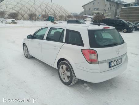 Opel Astra 2010